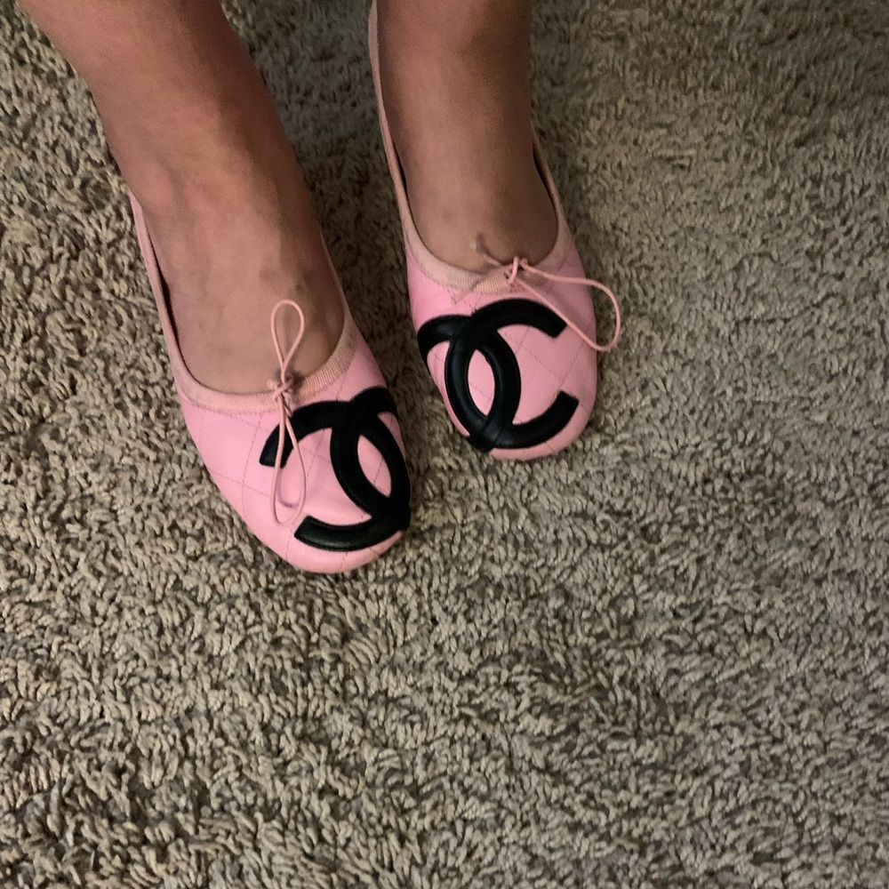 CHANEL Pink Flats with Black Logo